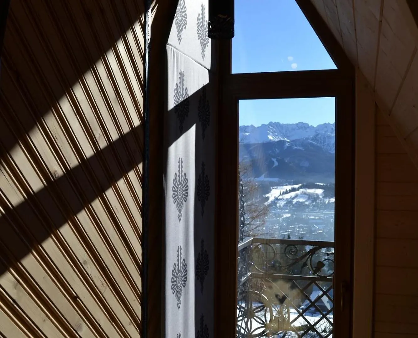 Apartamenty Widokowe Kowalski- Wooden View Apartmants Zakopane 0*,