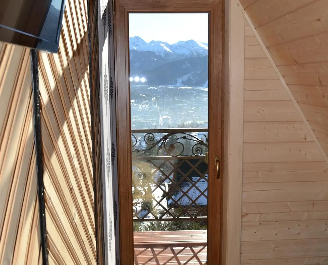 Apartamenty Widokowe Kowalski- Wooden View Apartmants Zakopane 0*,  Polen